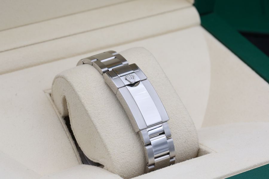 Rolex GMT Master II 126710 GRNR